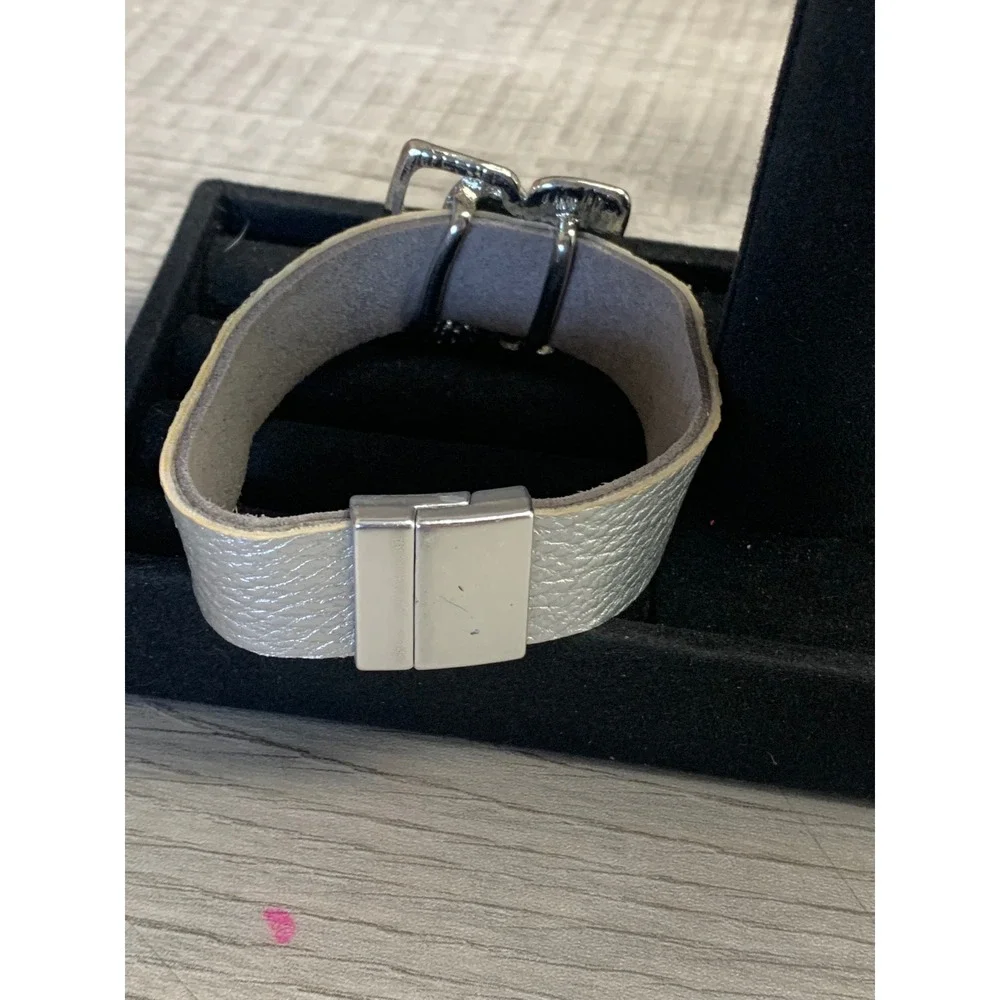 Silver Metallic Leather Cuff Bracelet Geometric Magnetic Clasp Rhinestone 4518